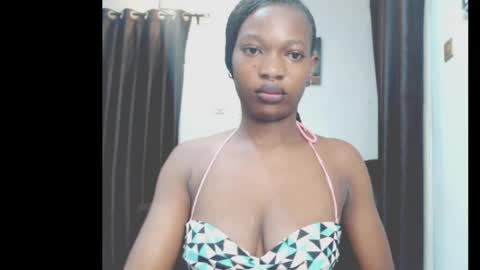 cumebony_petit online show from 04/21/26, 07:03