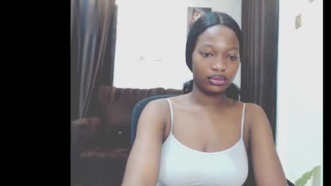 cumebony_petit online show from 05/27/26, 06:43