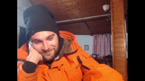 Snapshot of cumingdutchman chatting on 12/16/24, 12:15 cumingdutchman online show from 12/16/24, 12:15