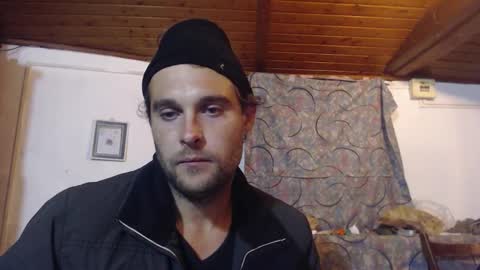 Snapshot of cumingdutchman chatting on 10/25/25, 02:08 cumingdutchman online show from 10/25/25, 02:08