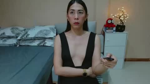 Leah Vergara online show from 04/04/26, 12:20