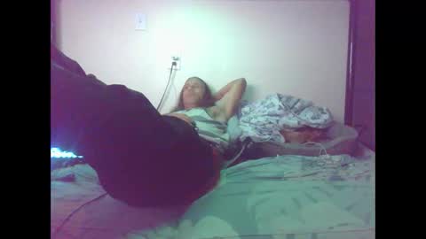 Snapshot of cumslutboi27 chatting on 10/23/25, 04:01 cumslutboi27 online show from 10/23/25, 04:01