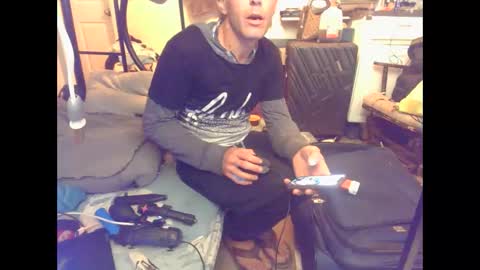 Snapshot of cumslutboi27 chatting on 10/29/25, 07:32 cumslutboi27 online show from 10/29/25, 07:32