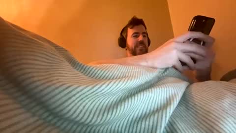 Snapshot of cumxdaddy chatting on 02/01/26, 10:52 cumxdaddy online show from 02/01/26, 10:52