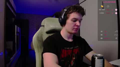 Snapshot of cumzan_ chatting on 02/16/25, 06:32 Tarzan online show from 02/16/25, 06:32