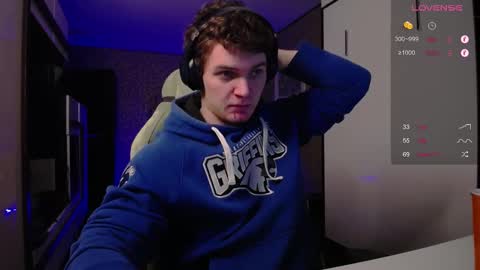 Snapshot of cumzan_ chatting on 02/20/25, 12:08 Tarzan online show from 02/20/25, 12:08