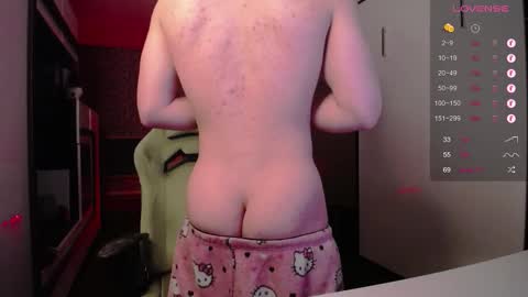 Snapshot of cumzan_ chatting on 02/18/26, 09:05 Tarzan online show from 02/18/26, 09:05