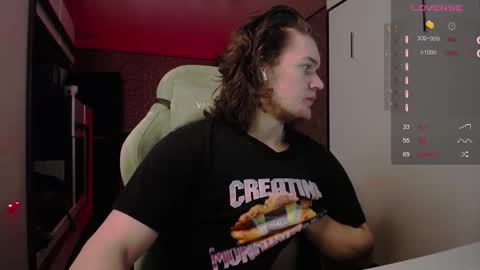 Snapshot of cumzan_ chatting on 02/24/26, 09:40 Tarzan online show from 02/24/26, 09:40