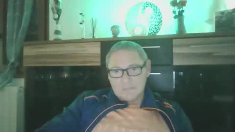 cuni6969 online show from 12/18/25, 05:41