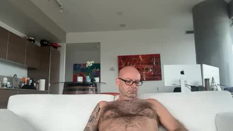 Love to please a woman for hours - Please PM online show from 04/29/26, 06:47