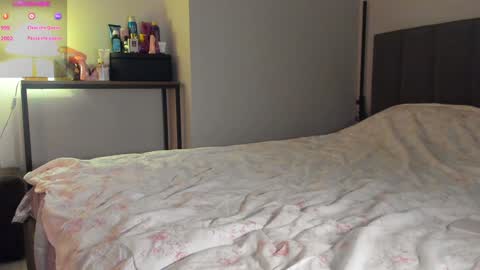 Snapshot of cupcakepancake chatting on 01/11/25, 01:59 Diana face in private online show from 01/11/25, 01:59