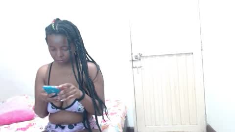 dominic and julieta... independent models online show from 09/17/25, 11:34