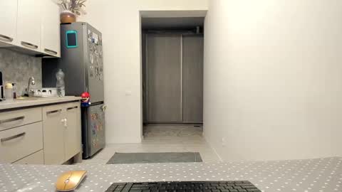 maria  alex online show from 02/15/25, 07:28