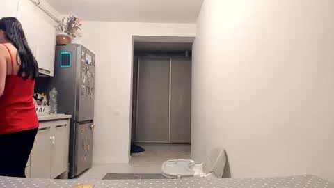 maria  alex online show from 02/17/25, 05:04