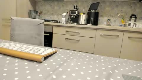 maria  alex online show from 09/14/25, 08:19