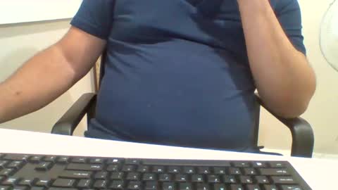 Snapshot of curious_aussie11 chatting on 01/10/25, 02:02 Carl online show from 01/10/25, 02:02