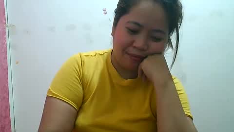 Snapshot of curious_girl247 chatting on 01/21/25, 08:00 curious_girl247 online show from 01/21/25, 08:00