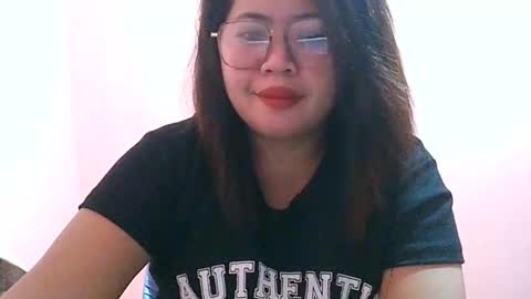 curious_girl247 online show from 03/19/26, 06:23