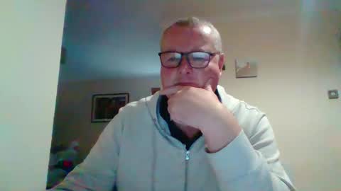 curiousax77 online show from 12/12/24, 12:12