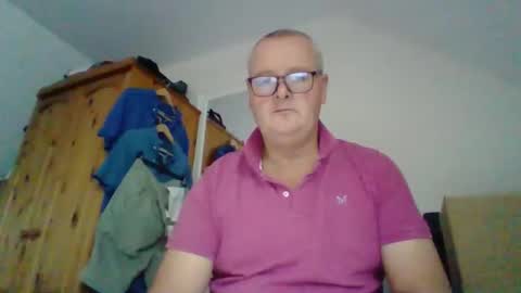 curiousax77 online show from 10/20/25, 08:37