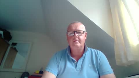 curiousax77 online show from 04/10/26, 12:21