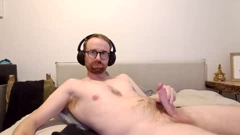 curiousbee73 online show from 11/15/25, 12:19