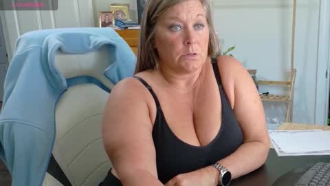 curious couple online show from 02/16/26, 05:53