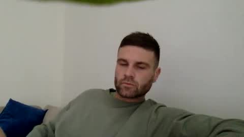 curiousnesssssss online show from 11/12/25, 03:12