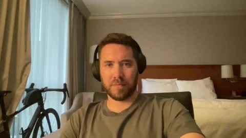 curiouspeteyp online show from 09/22/25, 02:13
