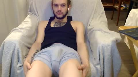 curiouss25 online show from 12/17/25, 02:56