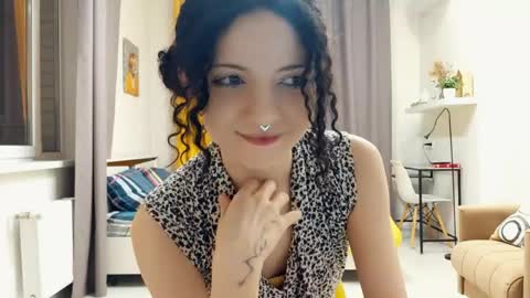 Kira online show from 05/11/26, 11:13