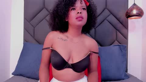 Snapshot of curly_cataleya chatting on 02/16/26, 07:43 Cataleya online show from 02/16/26, 07:43