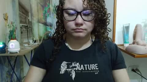 Vannesa online show from 05/05/26, 02:08