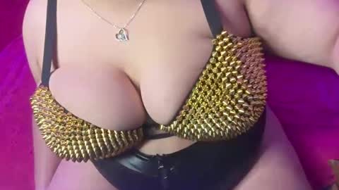 Kay online show from 01/13/25, 01:02