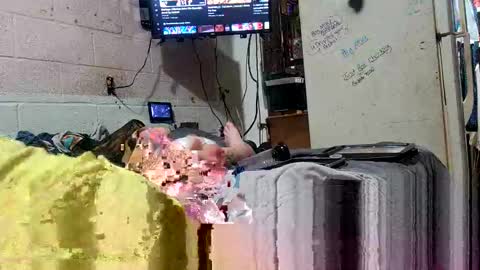 Snapshot of curved602506 chatting on 02/08/25, 09:03 curved602506 online show from 02/08/25, 09:03