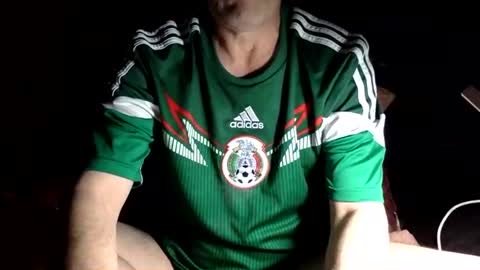 curvelover1977 online show from 11/22/25, 11:48