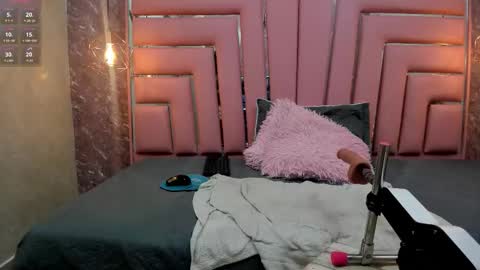 Snapshot of curvy_alyanna chatting on 11/07/25, 11:43 Alyanna online show from 11/07/25, 11:43