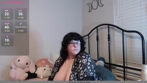 Snapshot of curvy_crushxo chatting on 01/11/26, 09:03 Curvy CrushXO online show from 01/11/26, 09:03