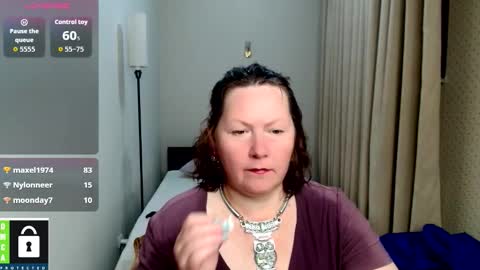 curvy_girlz online show from 09/13/25, 06:40