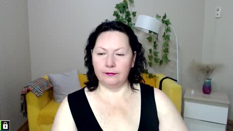 curvy_girlz online show from 11/11/25, 04:07
