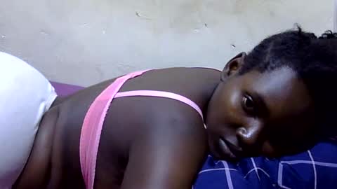 curvy_queen12 online show from 07/29/26, 11:58