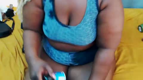 Snapshot of curvydarkfatass chatting on 06/27/26, 12:44 curvydarkfatass online show from 06/27/26, 12:44