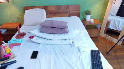 Danna online show from 02/27/26, 06:41