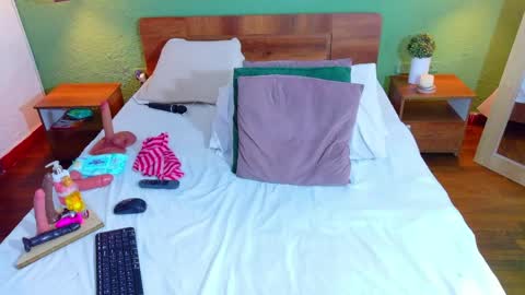 Danna online show from 04/09/26, 06:57