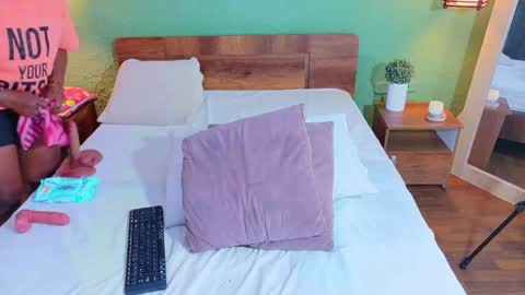 Danna online show from 04/19/26, 01:21