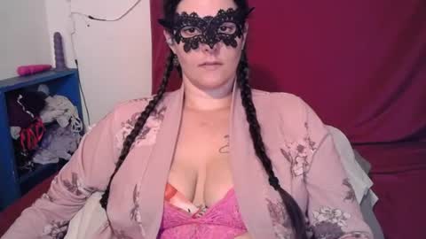 Snapshot of curvygamerceline chatting on 06/19/26, 10:35 Celine Fawe online show from 06/19/26, 10:35
