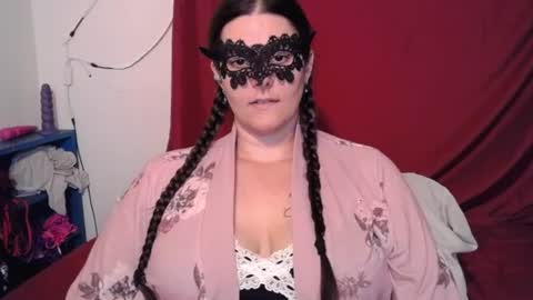 Snapshot of curvygamerceline chatting on 06/27/26, 06:35 Celine Fawe online show from 06/27/26, 06:35