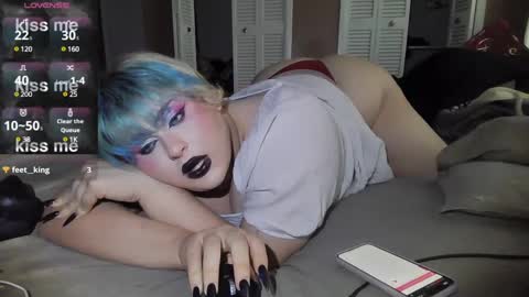 Curvygothfemboy online show from 01/30/25, 08:42