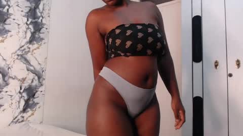curvyj255 online show from 07/28/26, 07:39