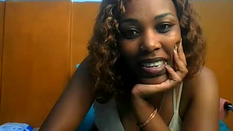 curvylyin online show from 05/09/26, 01:27